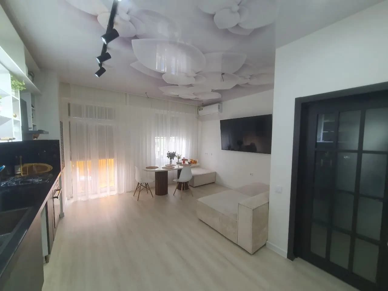 Просторная 3к квартира (82 м²) в новом доме с закрытым двором — 2