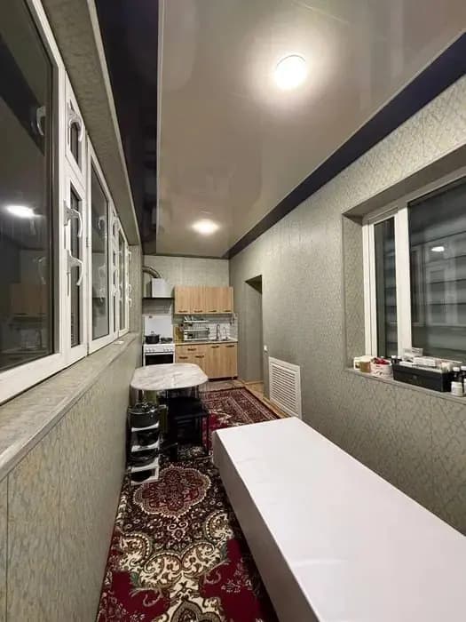 Мирабад Нукусская - Ор-р  напротив бывший Гламур - 4в5/8/12  150м2 — 1