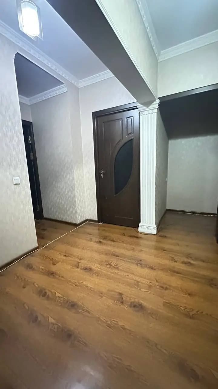 Чиланзар 8 4/2/9 Ориентир: ЗАГС Площадь: 110 м² — 1