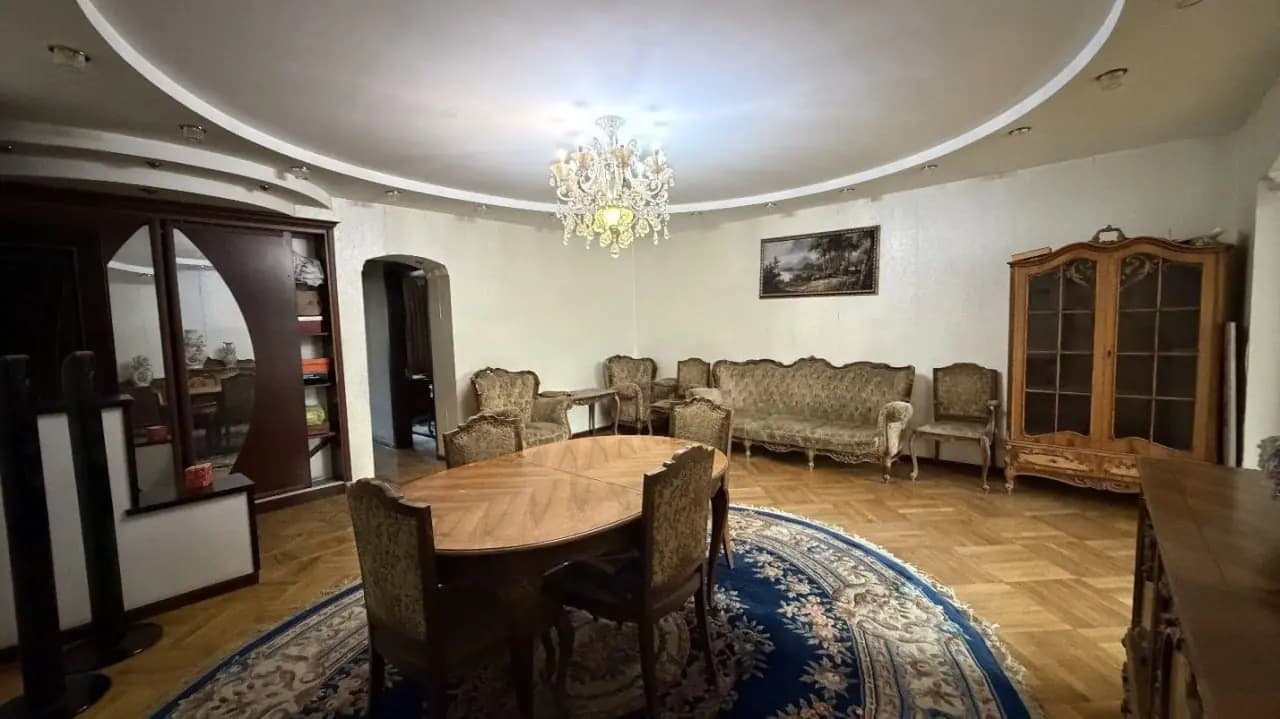 V5787 ПРОДАЕТСЯ 3/3/4 на:Ц 1 — 1