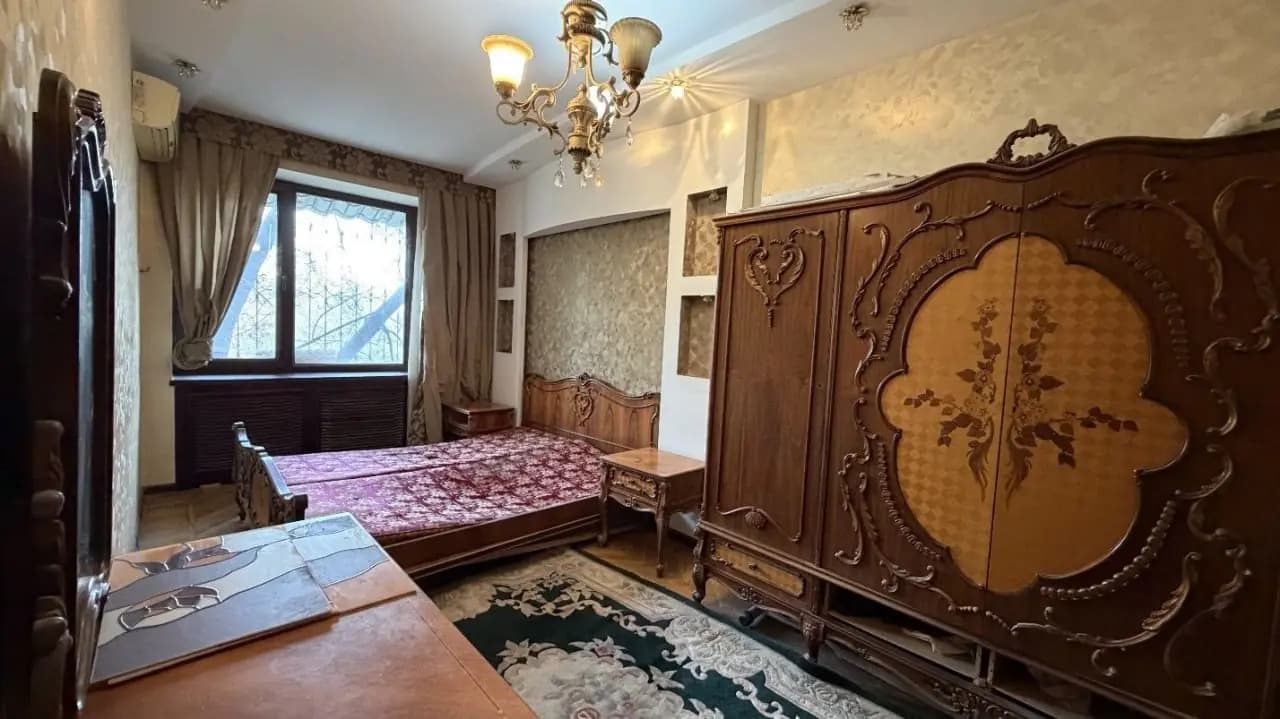 V5787 ПРОДАЕТСЯ 3/3/4 на:Ц 1 — 2