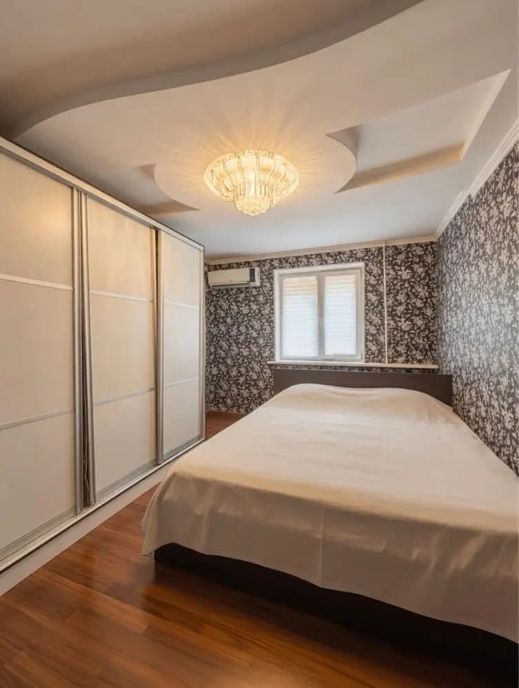 V5737 ПРОДАЕТСЯ 3/2/4 на: Академ городок #Мирзо_Улугбекский_район Ор.р:Бывшая налоговая — 1