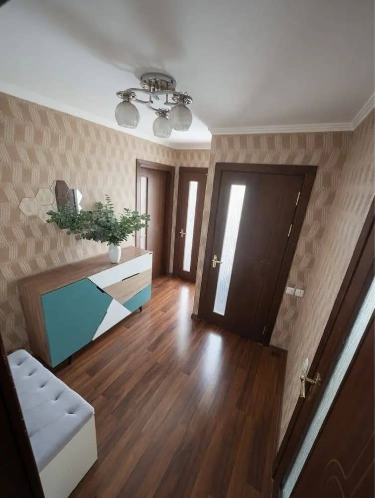 V5737 ПРОДАЕТСЯ 3/2/4 на: Академ городок #Мирзо_Улугбекский_район Ор.р:Бывшая налоговая — 4