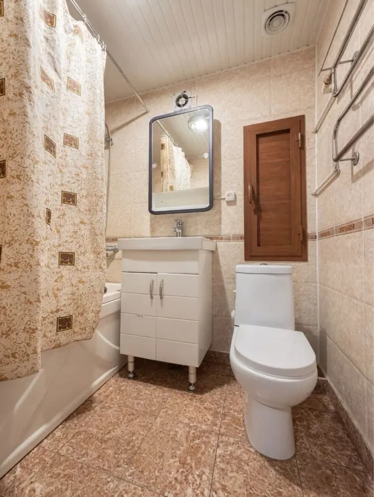 V5737 ПРОДАЕТСЯ 3/2/4 на: Академ городок #Мирзо_Улугбекский_район Ор.р:Бывшая налоговая — 5