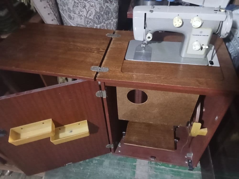 Чайка 142 м швейная машина рабочая продается — 1