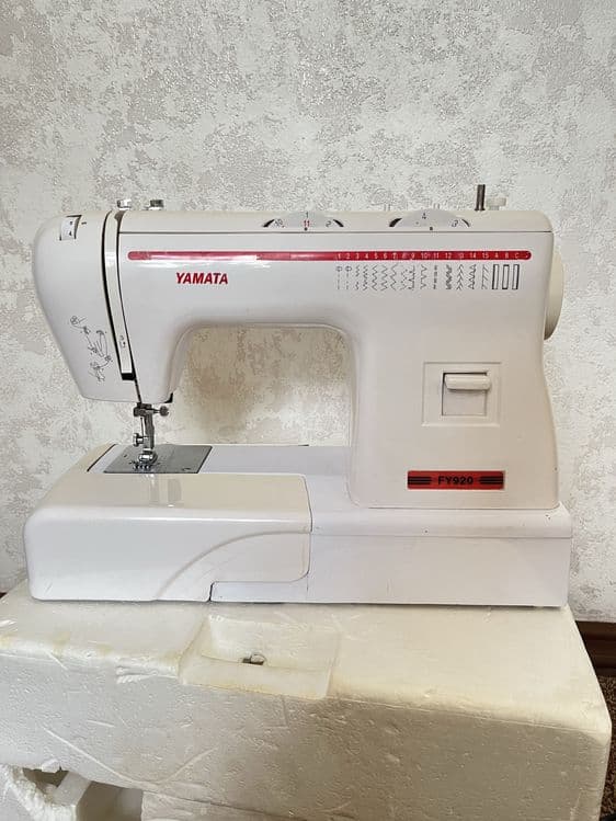 Yamata FY920 тикув мошинаси — 1