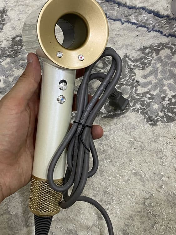 Dyson fen sotiladi — 1