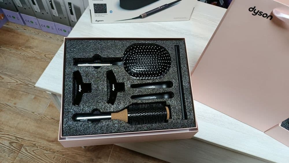 Набор рассчесок от dyson — 4