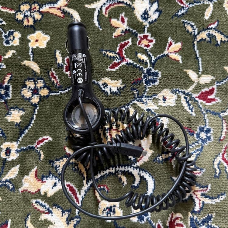 Motorola v9, v13 larga mashina zaryadchik — 2