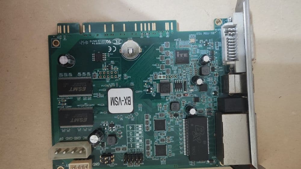 Продам контроллер видео для  led  экранов  bx-vsm — 3