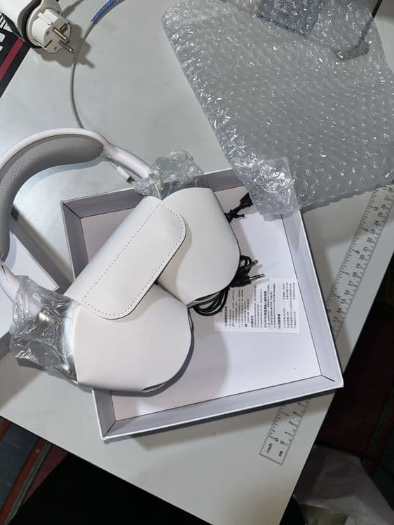 Air pods max. — 1