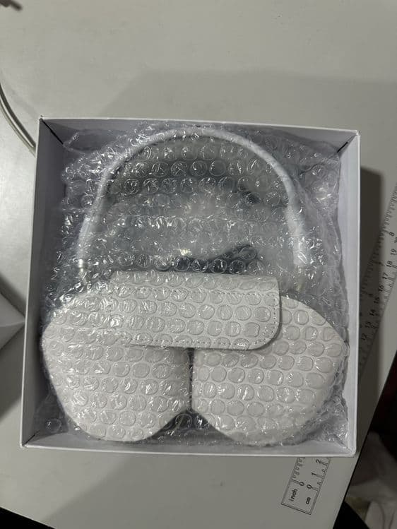 Air pods max. — 3