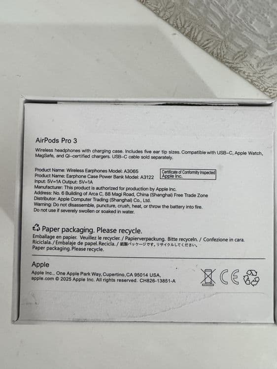 AirPods Pro 3    model: A3065  A3122 — 2
