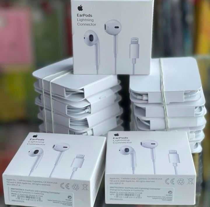 Apple EarPods • USB-C • Lightning — 5