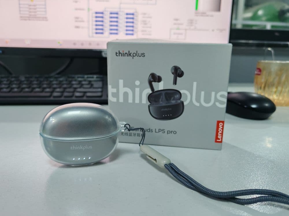 Наушник Lenovo lp5 pro, новый — 1