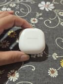 Galaxy Buds FE оригинал в хорошем состоянии.