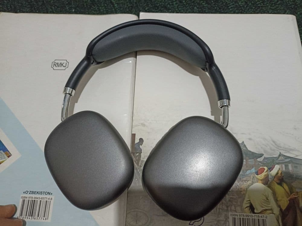 airpods P9 plus max — 1