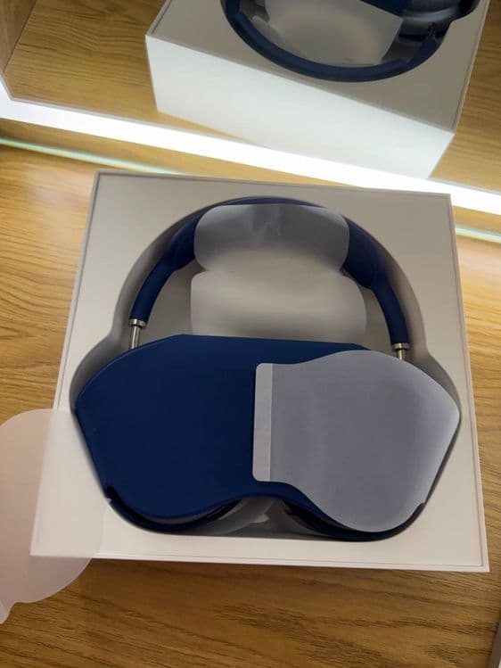 AirPods Max original — 4