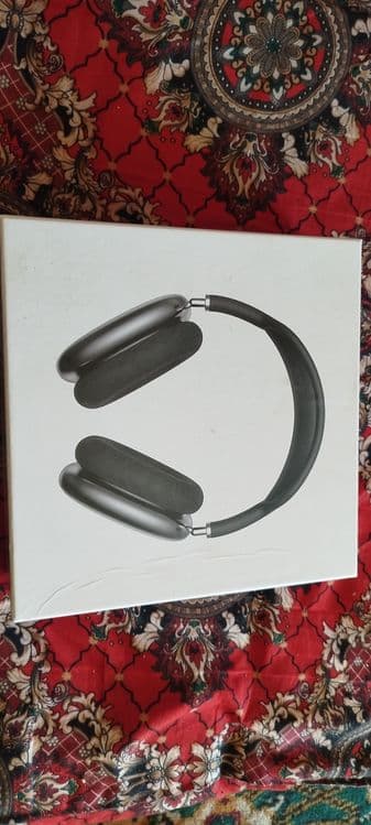 AirPods Max      yangi xech qayeriga xech narsa boʻlmagan — 1