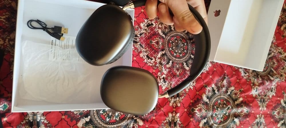 AirPods Max      yangi xech qayeriga xech narsa boʻlmagan — 5