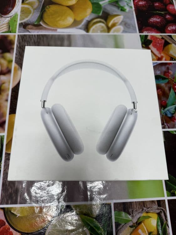 Airpods Max generation 1 — 3