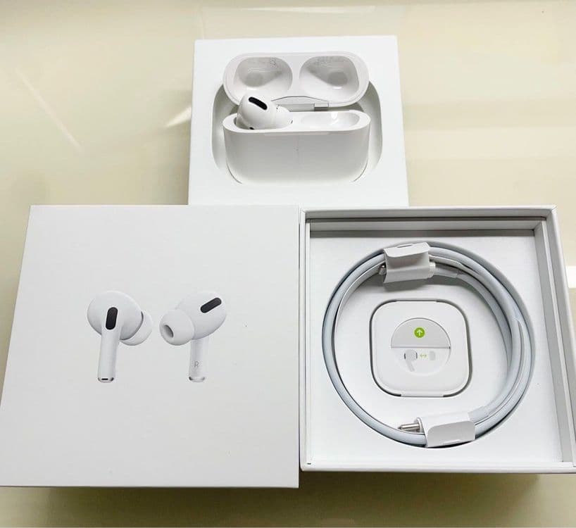 Airpods Pro 2 (Type  C) New — 9