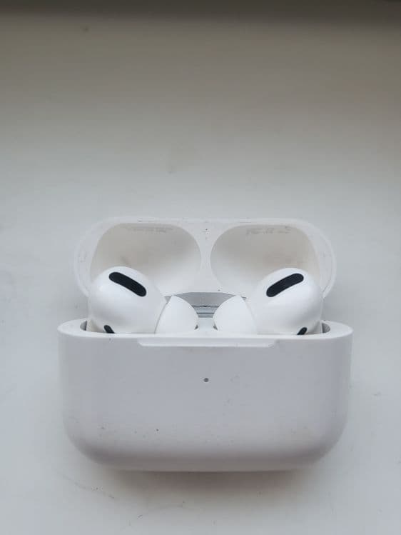 Apple air pods pro dubai — 3