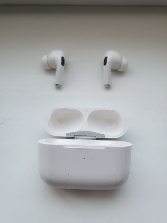 Apple air pods pro dubai — 5