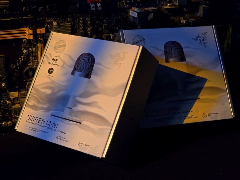 Микрофон Razer Seiren Mini White
