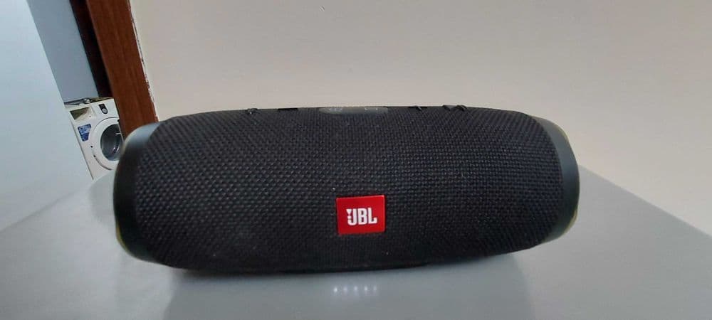 Продам Портативную колонку JBL CHARGE 3 — 1