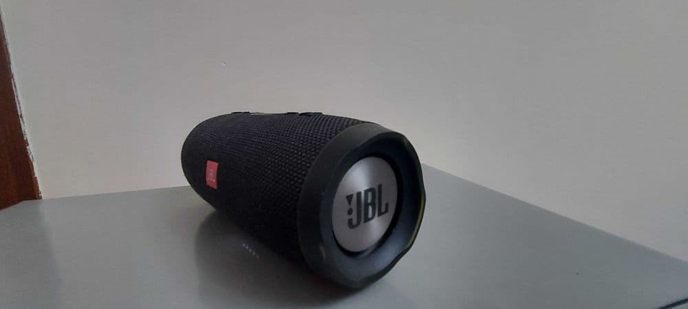 Продам Портативную колонку JBL CHARGE 3 — 4