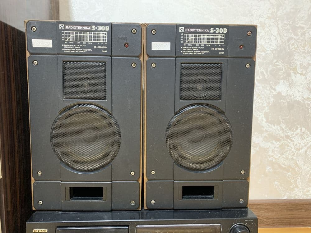Музыкальный центр Radiotehnika + Aiwa + Усилитель Вега, идеал — 2