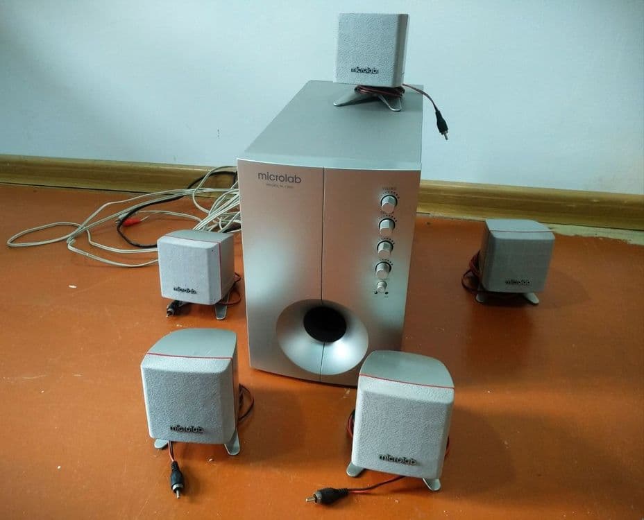 Продаётся акустическая система Microlab M-1300 — 1