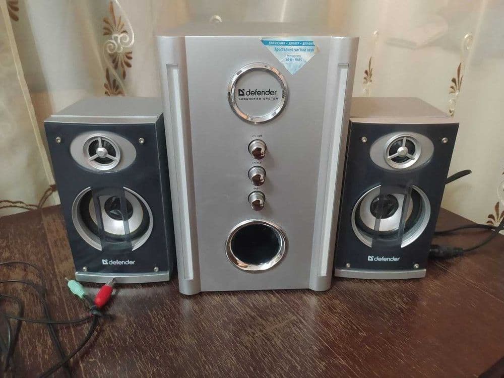 Два (иккита) сабвуфера -  Microlab M-890 и Defender Blaze 30 — 12