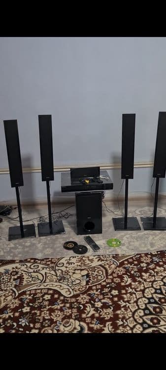 Домашний кинотеатр сотилади