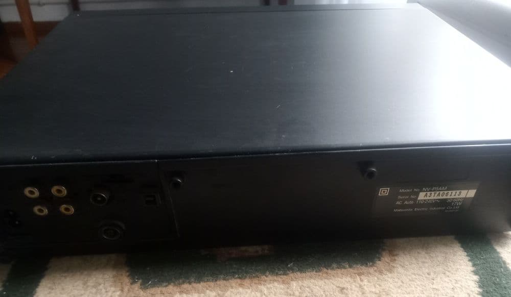 Panasonic NV P-5 видеомагнитофон — 3