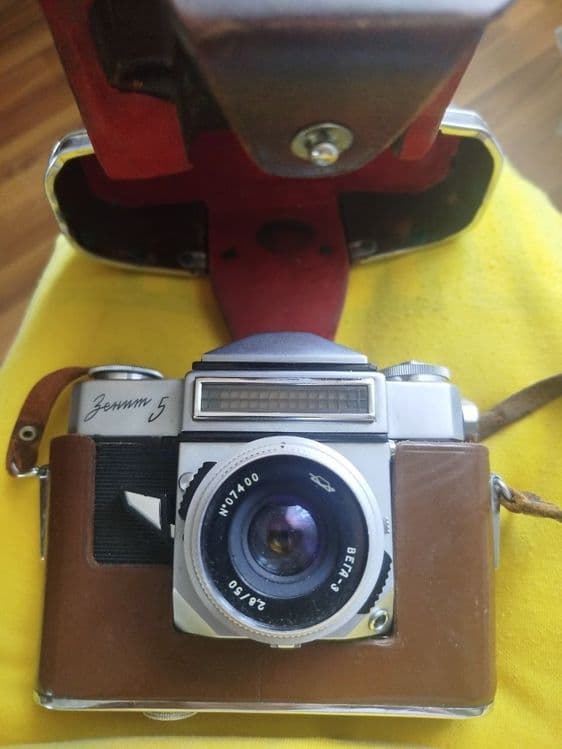 Продается фотоаппарат Зенит 5
