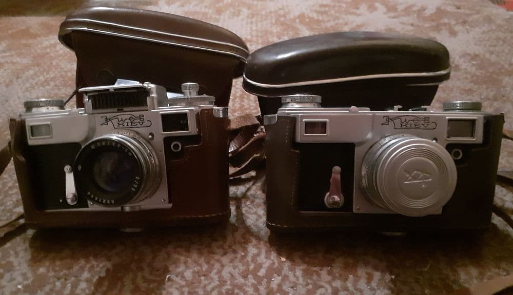 Советский фотоаппарат Киев 4. — 1