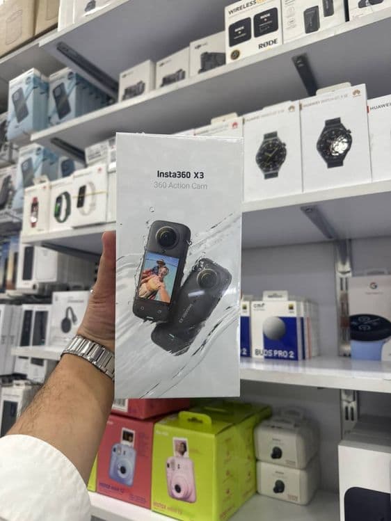 Insta 360 X3.Insta 360 X4. X5. X5 essential bundle. Go pro hero 13. — 13