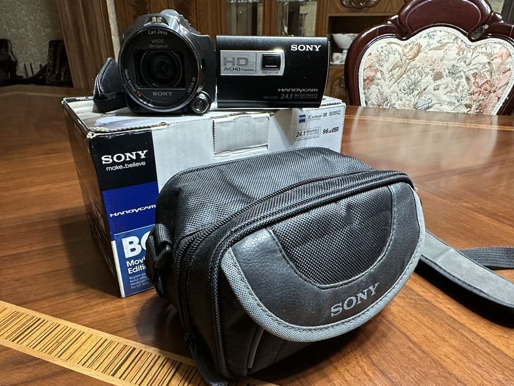 Видеокамера SONY — 4