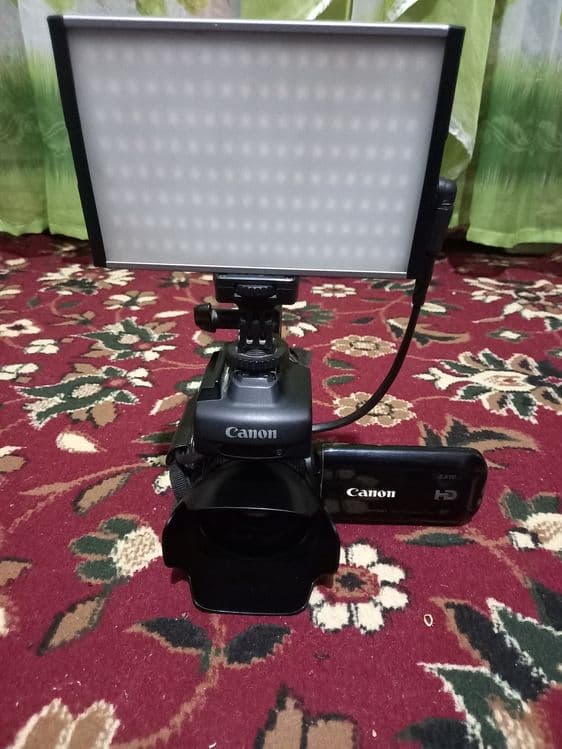 Canon xa 10. SOTILADI — 2