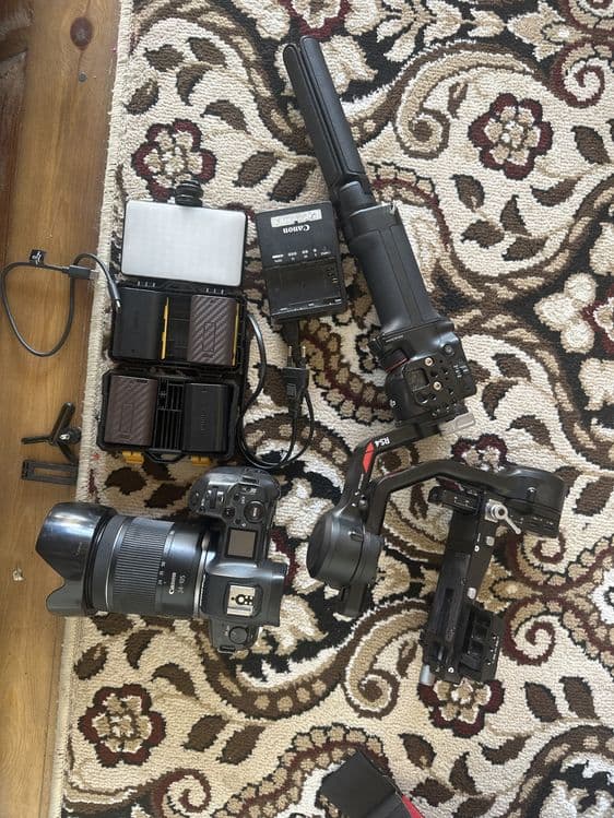 canon r komplekt hamma narsalari 100% bor — 2