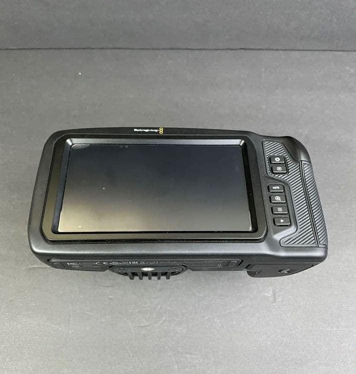 Black Magic Pocket Cinema Camera 6K yangi holatda — 11