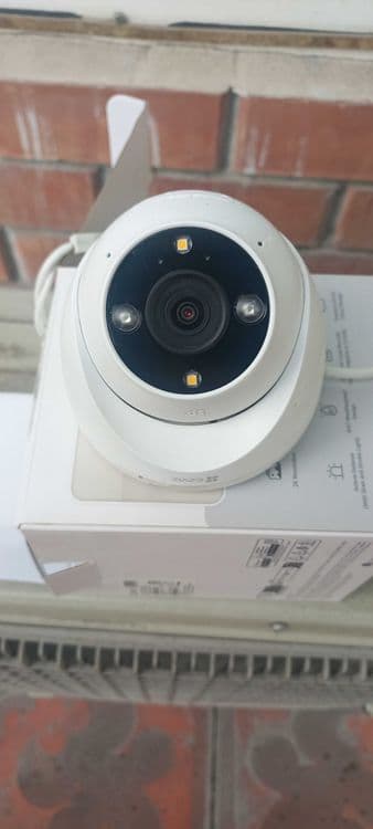 Kamera EZVIZ.(wifi) 1 oy ishlatilgan — 2