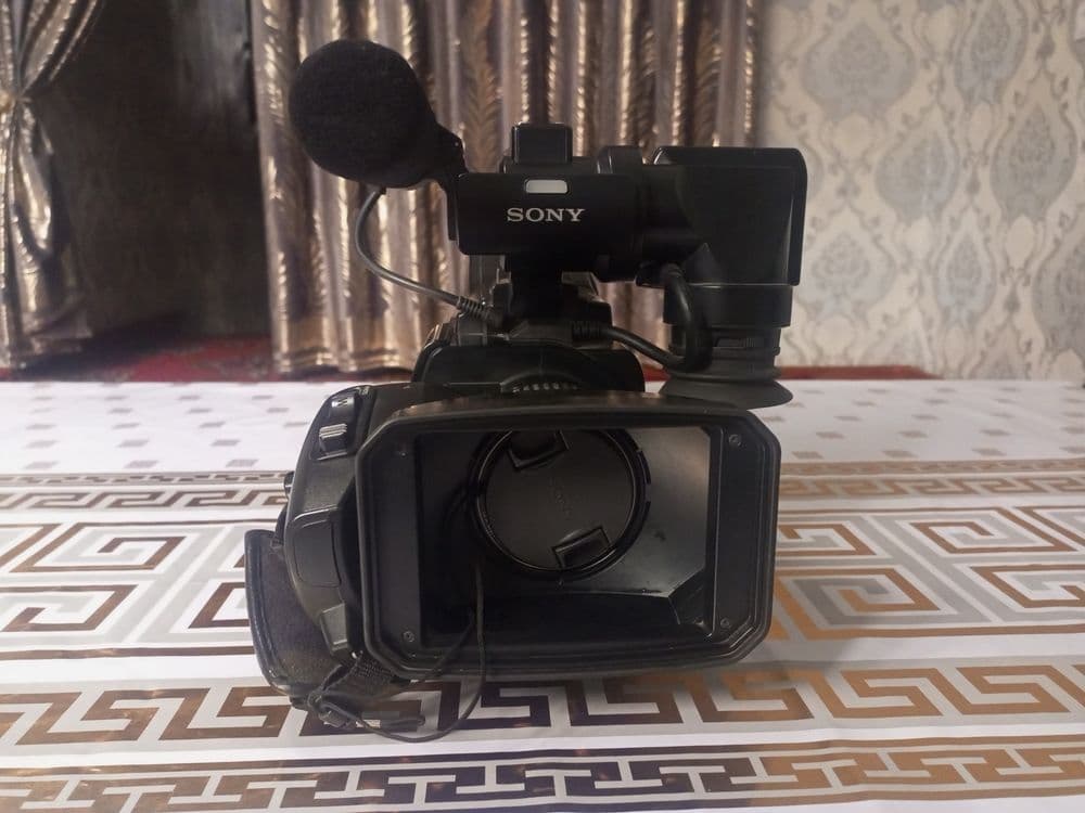 KAMERA SONY HXR-MC 1500 xolati juda yaxshi — 4