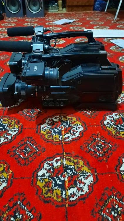 Sony 1500 ikkita — 15