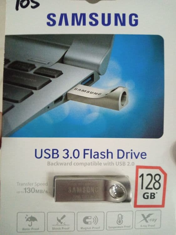 Samsung USB 3.0 Flesh drive  128 GB fleshka — 2
