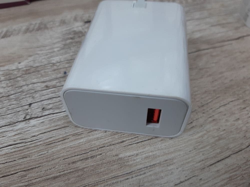 Xiomi orginal turbo 33w zaryadka — 2