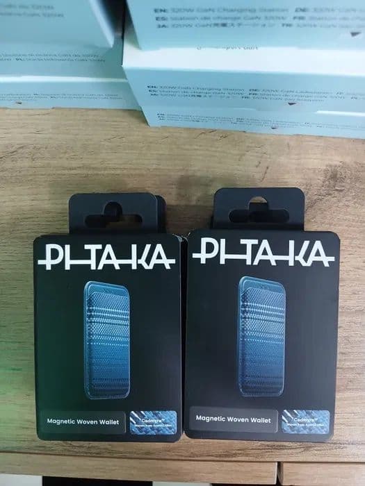 Новый Pitaka Card Holder MagSafe — 4
