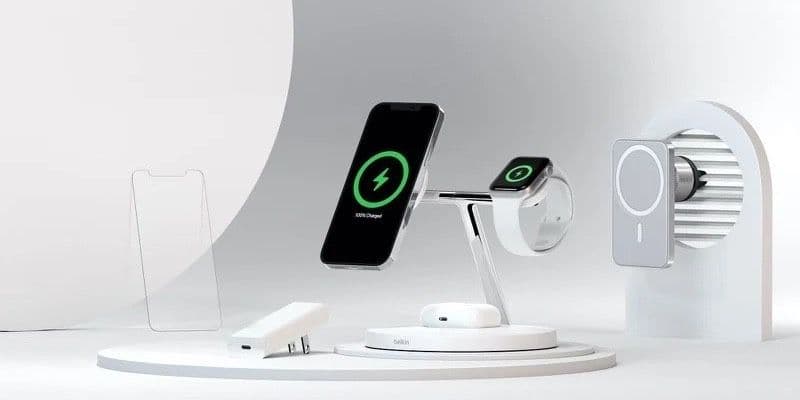 Беспроводное зарядное устройство Belkin MagSafe 3-in-1 Wireless Charge — 11